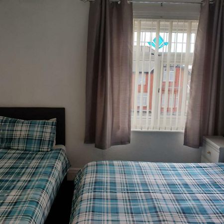 Bed and Breakfast Kings Court Families & Couples Blackpool Exterior foto