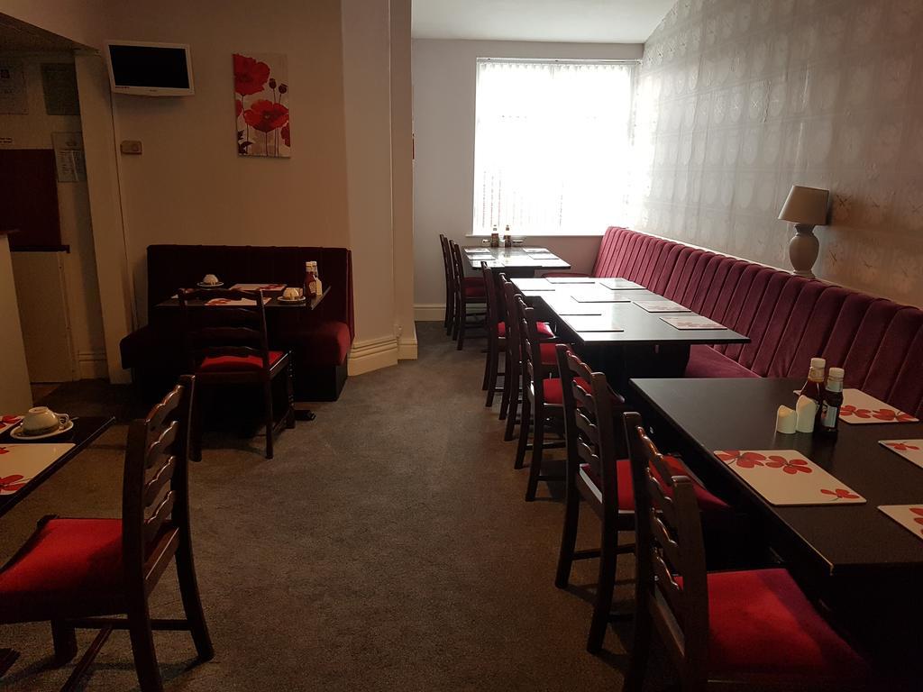 Bed and Breakfast Kings Court Families & Couples Blackpool Exterior foto
