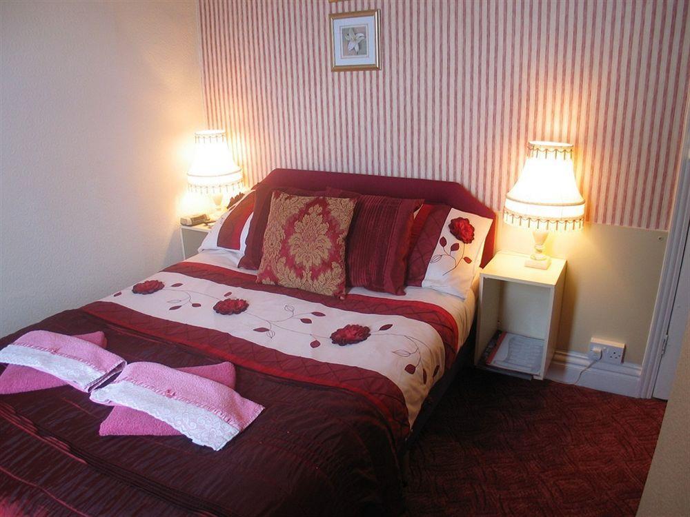 Bed and Breakfast Kings Court Families & Couples Blackpool Exterior foto