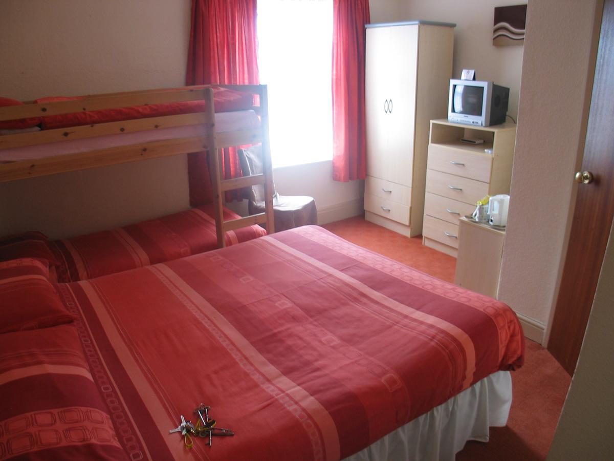 Bed and Breakfast Kings Court Families & Couples Blackpool Exterior foto